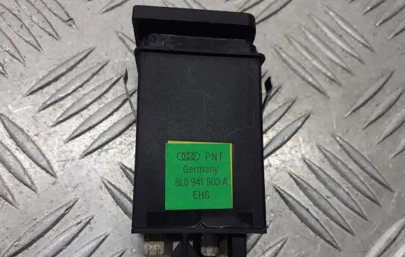 Audi A3 S3 8L Windscreen/window heater switch 8L0941503A