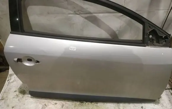 Renault Megane III Front door PILKOS