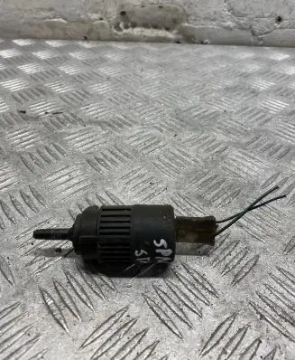 Mitsubishi Space Star Windscreen/windshield washer pump