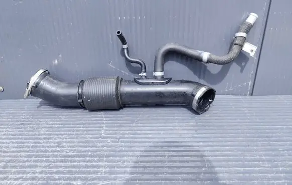 KIA Sportage Air intake duct part 28130P0400
