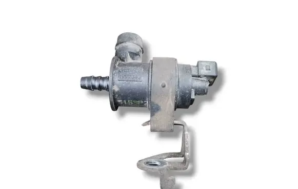 Volvo XC90 Vacuum valve 31104896