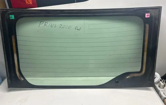 Toyota Prius (XW30) Rear windscreen/windshield window 