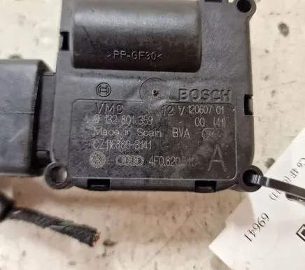 Audi A6 S6 C6 4F Air flap motor/actuator 0132801359