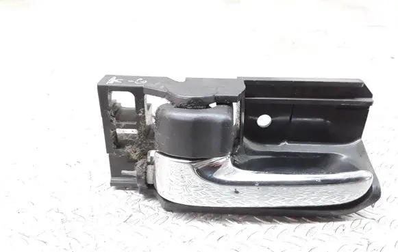 Toyota Corolla Verso E121 Rear door interior handle