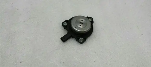 Mercedes-Benz A W176 Camshaft vanos timing valve A2761560490