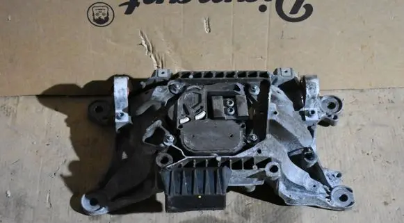 Porsche Cayenne (9Y0 9Y3) Gearbox mount