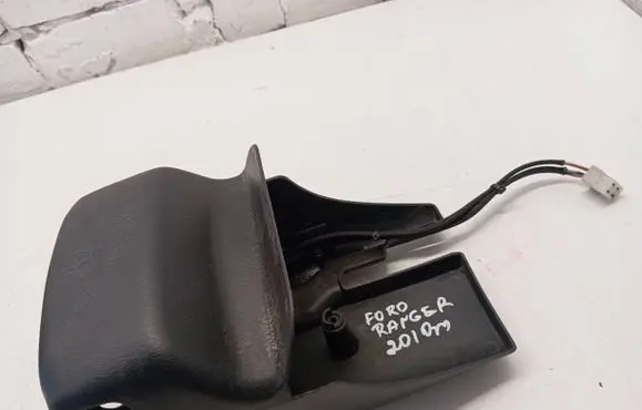 Ford Ranger Steering wheel column trim UR5660231