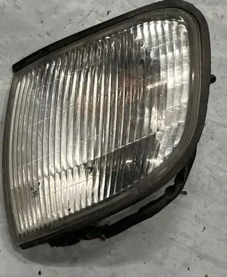 KIA Sportage Front indicator light 0K08051050