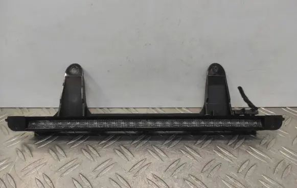 Audi A2 Third/center stoplight 8Z0945097
