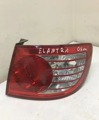 Hyundai Elantra Rear/tail lights