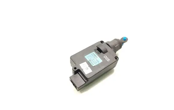 Hyundai Santa Fe Front door lock 95750-2B000 F00S4A2666