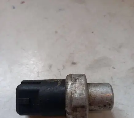 Air conditioning (A/C) pressure sensor