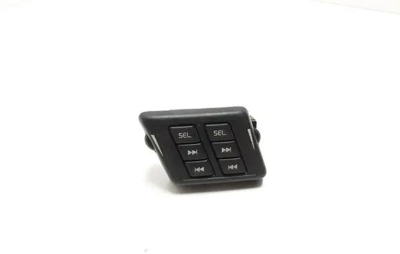 Volvo XC90 Steering wheel buttons/switches 8666729