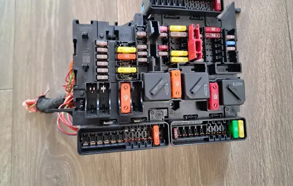 BMW X2 F39 Fuse module 9270355