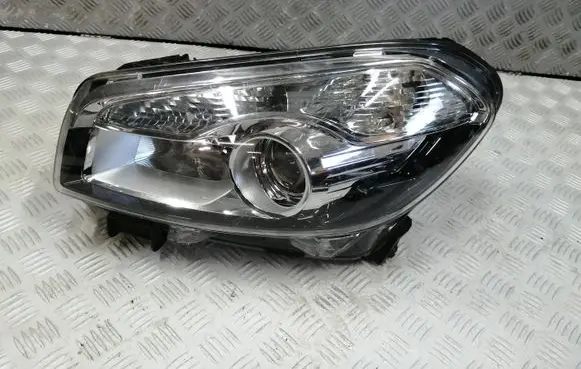 Nissan Qashqai Headlight/headlamp 26060BR00A