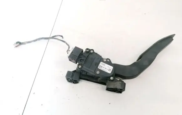 Opel Signum Accelerator throttle pedal 9186724 6PV00832200