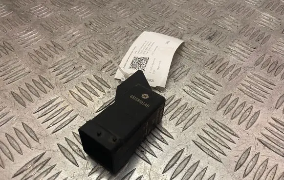 Glow plug pre-heat relay