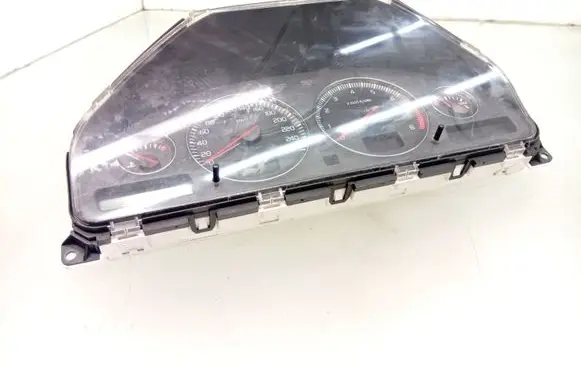 Volvo S60 Speedometer (instrument cluster) 8673259
