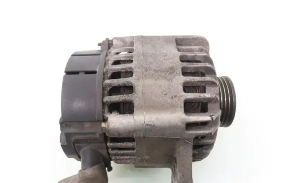 Suzuki Swift I Generator/alternator 63321774 3140080E1