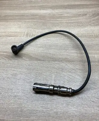 Volkswagen Golf V Ignition plug leads 13307A5