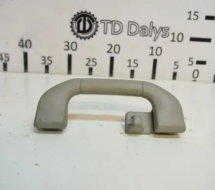 Mercedes-Benz C W204 Rear interior roof grab handle A2048100151