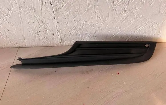 Volkswagen Golf VII Front bumper lower grill 5G0853665