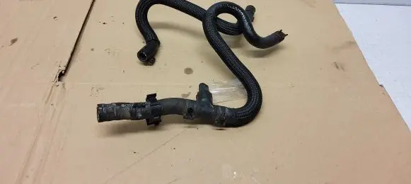 Skoda Octavia Mk2 (1Z) Fuel injector supply line/pipe 059919523A