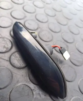 BMW 3 E90 E91 Front fender indicator light