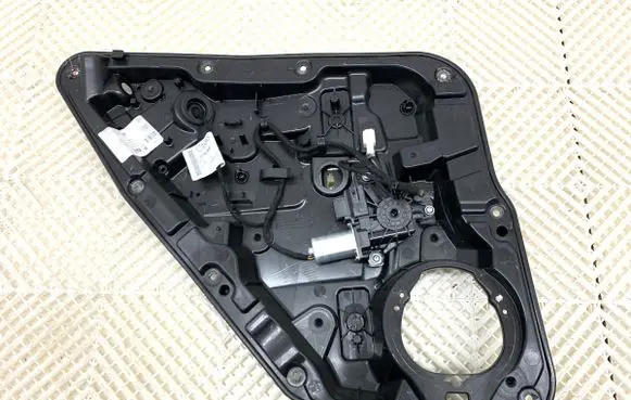 Mercedes-Benz A W176 Rear door window regulator with motor 