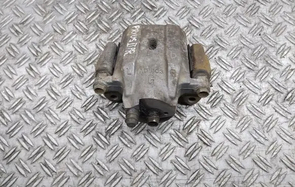 Toyota Prius (XW20) Front brake caliper