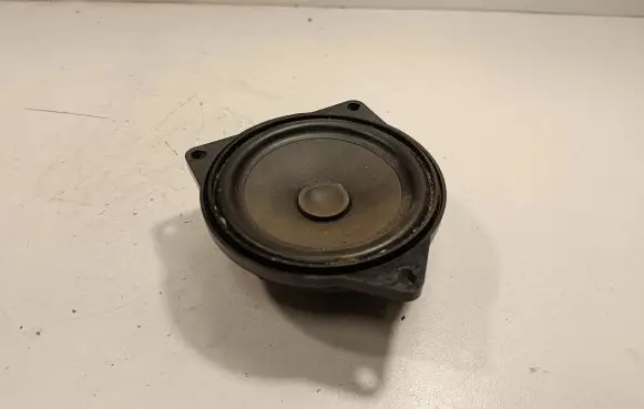 BMW 1 F20 F21 Parcel shelf speaker 9288770 65139288770 6513928877003