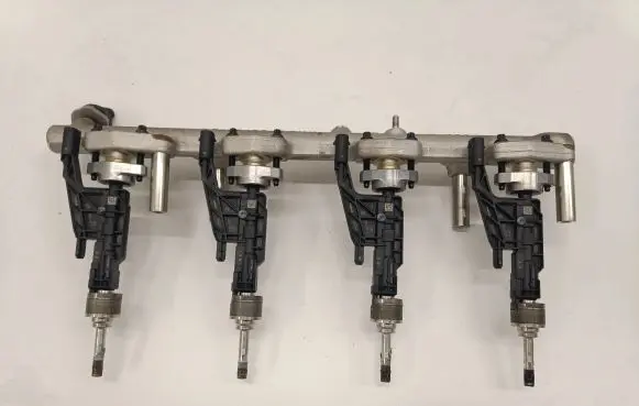 BMW 3 G20 G21 Fuel injectors set 8665633