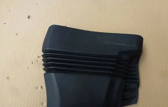 Mercedes-Benz SL AMG R230 Air intake hose/pipe A2235009700T
