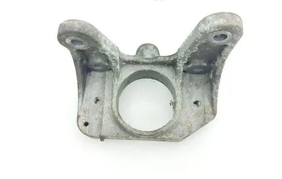 Renault Trafic II (X83) Gearbox mounting bracket 82002193A 93850450