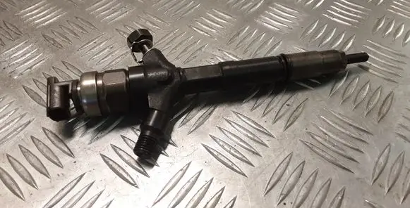 Toyota Corolla Verso E121 Fuel injector 236700G020