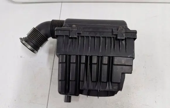 Peugeot 307 CC Air filter box 9651230280