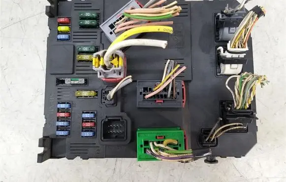 Peugeot 407 Comfort/convenience module 9655708380