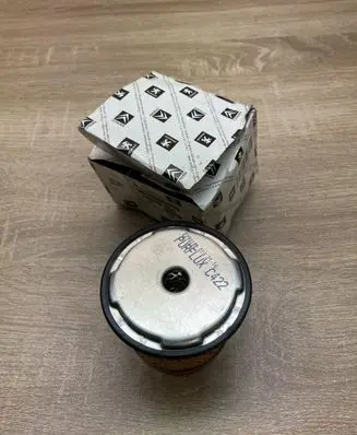 Peugeot 205 Fuel filter 190664 C422