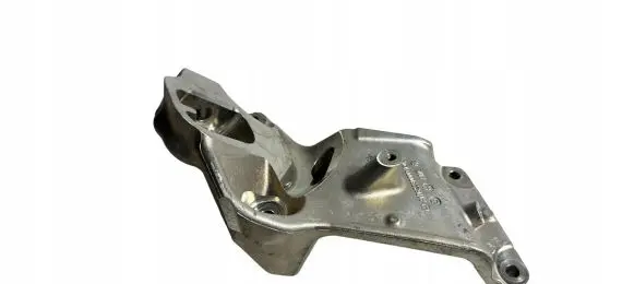 Mercedes-Benz A W176 Engine mount bracket A1762230000