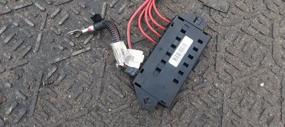 Volvo XC90 Fuse module 9162323