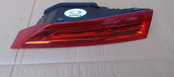 Volvo XC60 Tailgate rear/tail lights