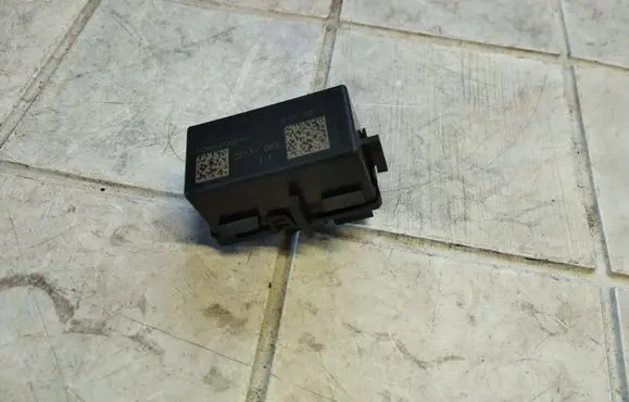Keyless (KESSY) go control unit/module