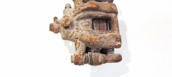 Honda CR-V Rear brake caliper