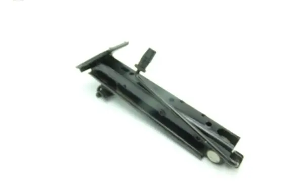 Ford Focus ST Spare wheel mounting bracket 