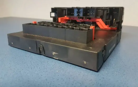 Skoda Octavia Mk2 (1Z) Fuse box set 3C0937049E 28022870 H37S1002