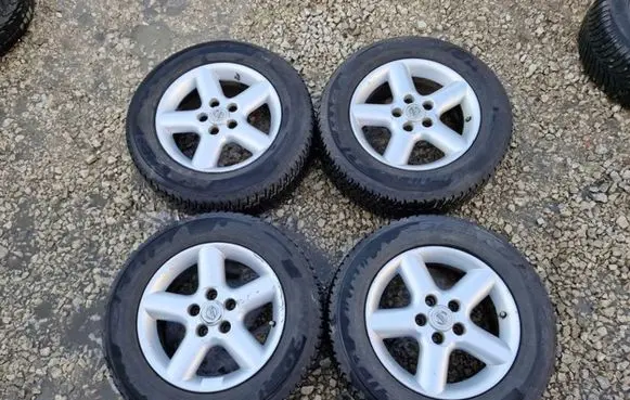 Nissan X-Trail T30 R16 alloy rim 