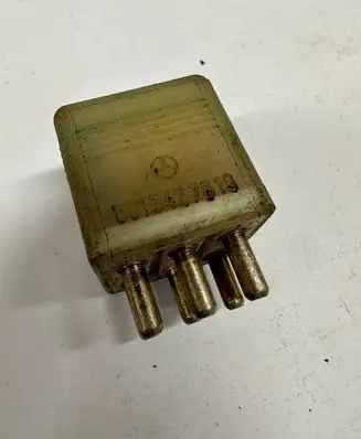 Mercedes-Benz E W124 Other relay 0015427819