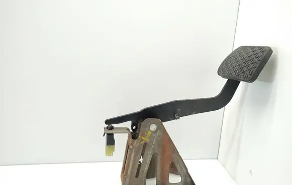 Mercedes-Benz Sprinter W906 Brake pedal A1232910082