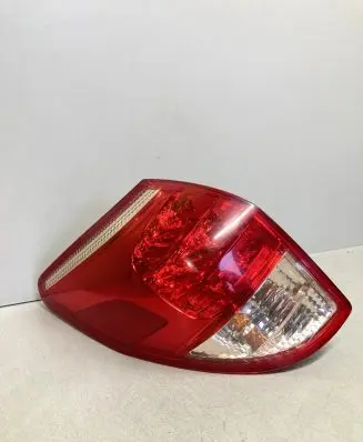 Toyota RAV 4 (XA30) Rear/tail lights