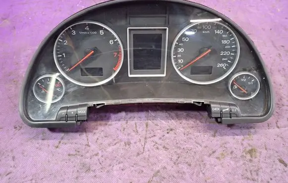 Audi A4 S4 B6 8E 8H Speedometer (instrument cluster) 8E0920900N